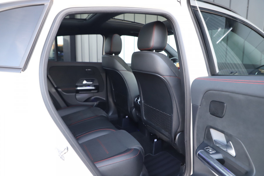Mercedes-Benz GLA 200 AMG | 163PK | Pano | Memory | Keyless-go | Sfeerverlichting | Multibeam | Widescreen | Camera | 2020.