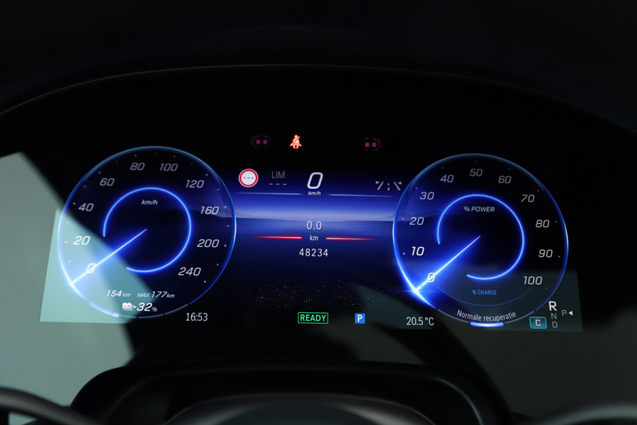 Mercedes-Benz EQE SUV 350+ AMG Line 96 kWh | Hyperscreen | Achterasbesturing | Head-up | Burmester | Keyless-go | Digital-light | Leder | Pano | 2024.