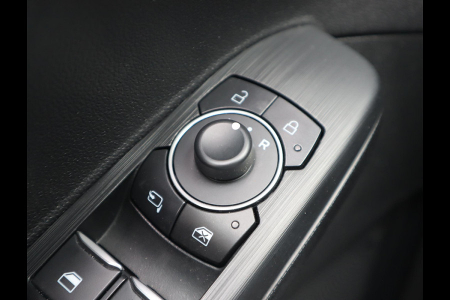 Ford Kuga 2.5 PHEV ST-Line X | Pano | Trekhaak | 20 Inch | Elektrich verstelbare stoelen | HUD | Winter pack | Full Options