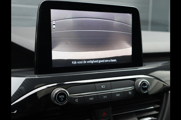 Ford Kuga 2.5 PHEV ST-Line X | Pano | Trekhaak | 20 Inch | Elektrich verstelbare stoelen | HUD | Winter pack | Full Options