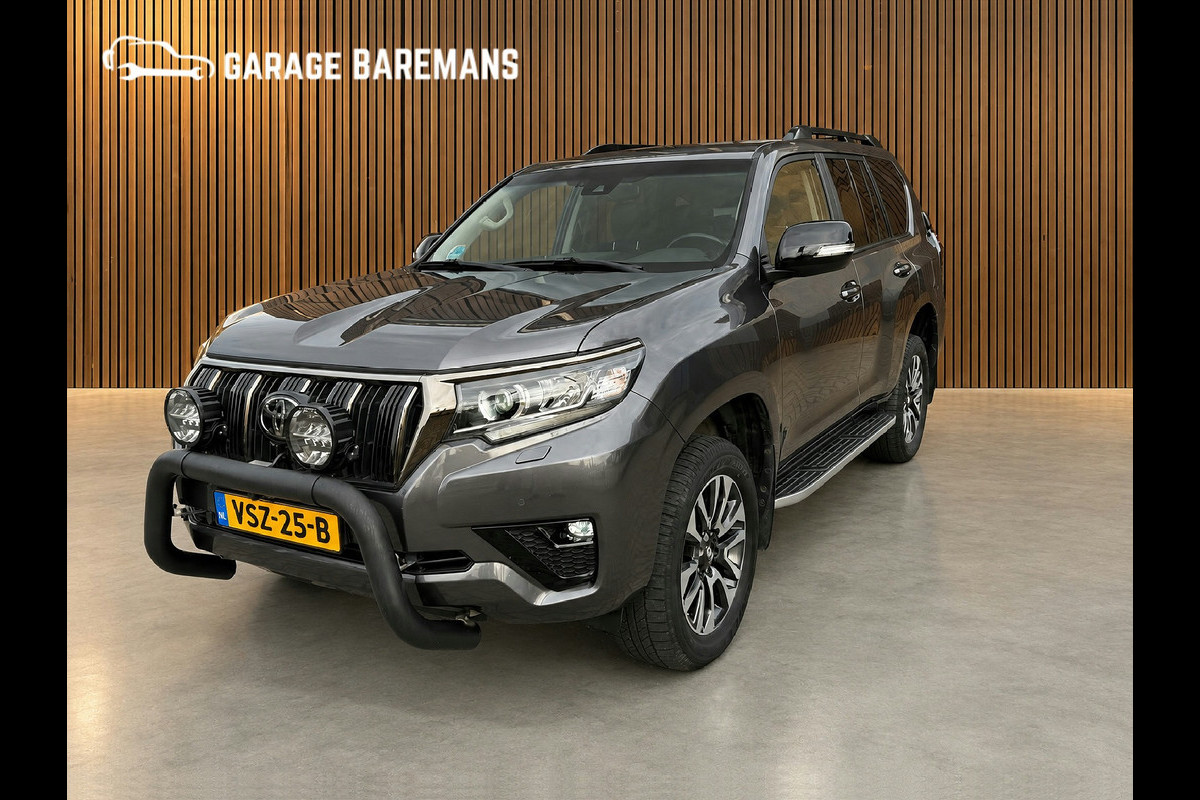 Toyota Land Cruiser 2.8 D-4D-F Black Edition Window Van