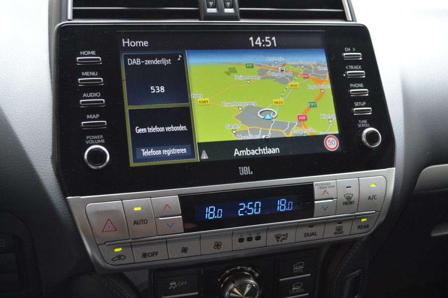 Toyota Land Cruiser 2.8 D-4D-F Black Edition Window Van