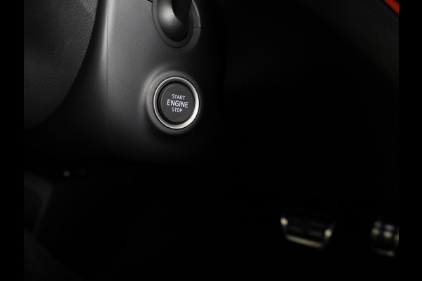 Škoda Kamiq Monte Carlo 1.0 TSI 115 pk 7 versn. DSG | 18 inch | Blind Spot | Navigatie | Adaptive Cruise | Panoramadak | Stoelverwarming |