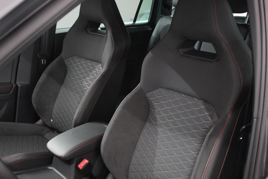 Seat Tarraco 1.5 TSI 150pk FR DSG 7p. Navigatie Apple Carplay/Android Auto Camera Parkeer sensoren Digitale Cockpit  Stoelverwarming Stoel bestuurder electrisch verstelbaar