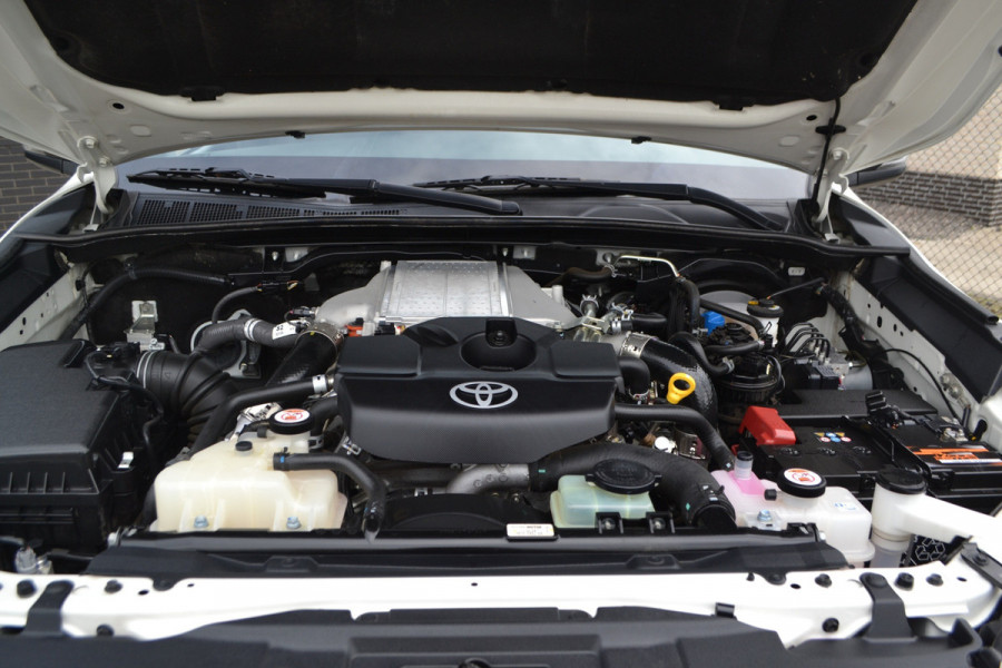 Toyota Hilux 2.4 D-4D Double Cab Professional