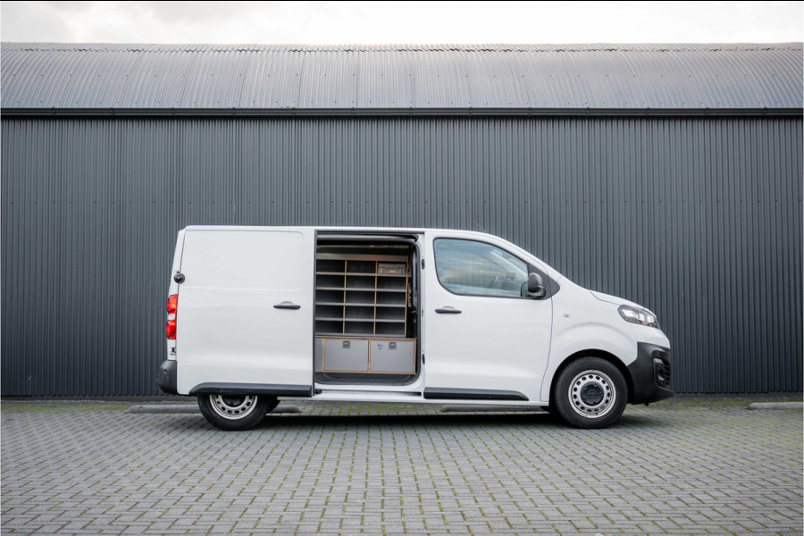 Opel Vivaro 1.5 L2H1 | Volledig ingericht | 1e Eigenaar | Cruise | PDC | Airco | 3-Zits