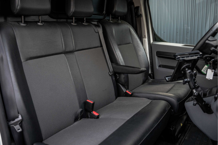 Opel Vivaro 1.5 L2H1 | Volledig ingericht | 1e Eigenaar | Cruise | PDC | Airco | 3-Zits