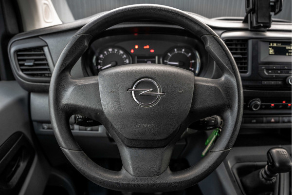 Opel Vivaro 1.5 L2H1 | Volledig ingericht | 1e Eigenaar | Cruise | PDC | Airco | 3-Zits