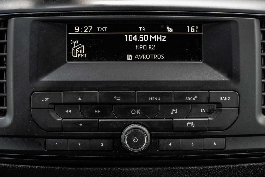 Opel Vivaro 1.5 L2H1 | Volledig ingericht | 1e Eigenaar | Cruise | PDC | Airco | 3-Zits