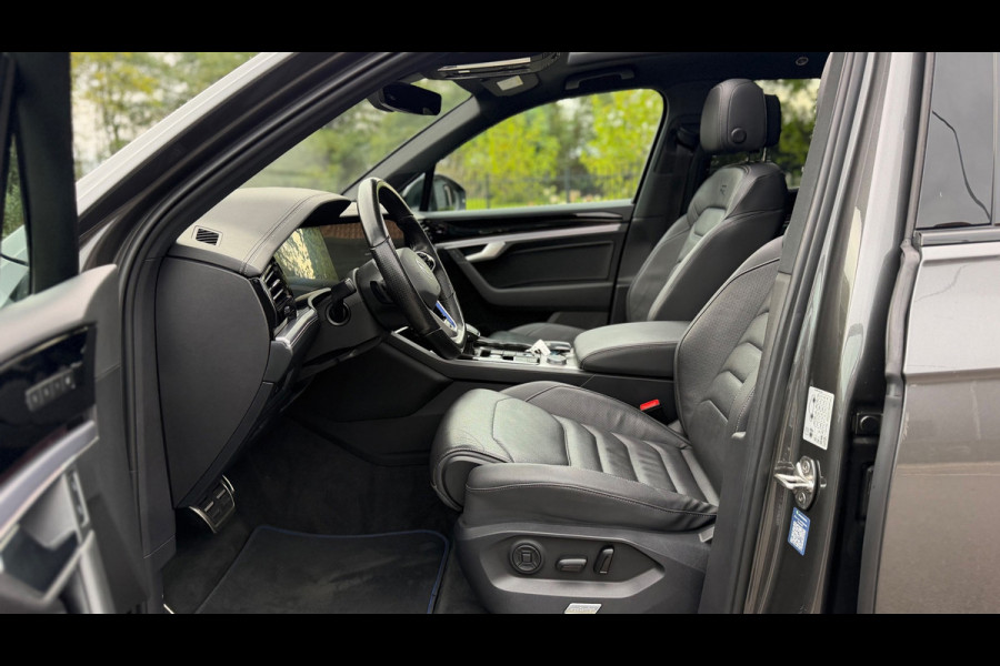 Volkswagen Touareg 3.0 TSi eHybrid Plugin 4-MOTION-R-Line Panoramadak leer Camera Electr.Trekhaak