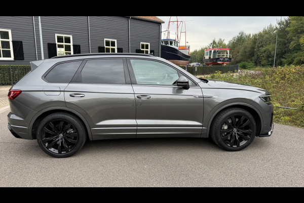 Volkswagen Touareg 3.0 TSi eHybrid Plugin 4-MOTION-R-Line Panoramadak leer Camera Electr.Trekhaak
