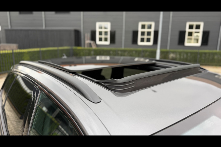 Volkswagen Touareg 3.0 TSi eHybrid Plugin 4-MOTION-R-Line Panoramadak leer Camera Electr.Trekhaak