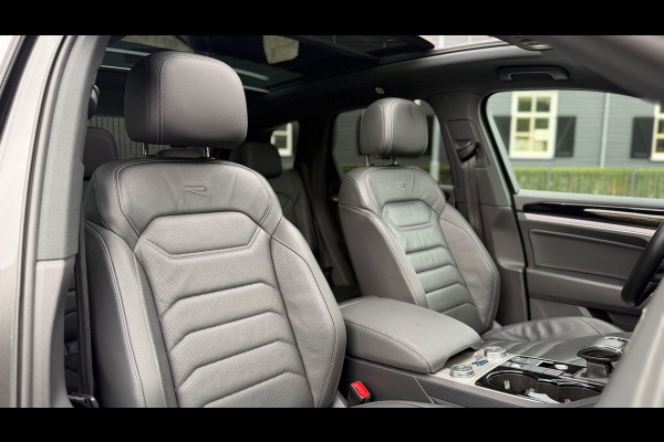 Volkswagen Touareg 3.0 TSi eHybrid Plugin 4-MOTION-R-Line Panoramadak leer Camera Electr.Trekhaak