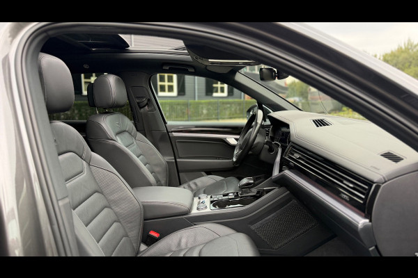 Volkswagen Touareg 3.0 TSi eHybrid Plugin 4-MOTION-R-Line Panoramadak leer Camera Electr.Trekhaak