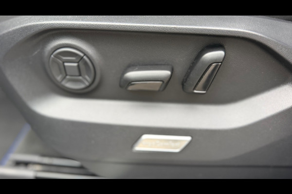 Volkswagen Touareg 3.0 TSi eHybrid Plugin 4-MOTION-R-Line Panoramadak leer Camera Electr.Trekhaak