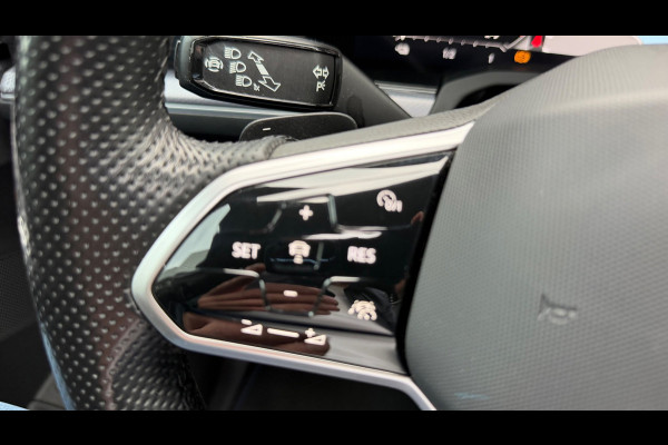 Volkswagen Touareg 3.0 TSi eHybrid Plugin 4-MOTION-R-Line Panoramadak leer Camera Electr.Trekhaak