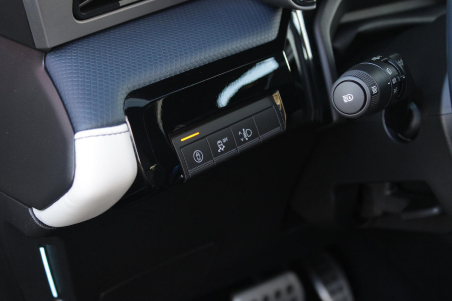 ALPINE A290 GTS 220PK 52 kWh | DEVIALET AUDIO SYSTEM | DRAADLOZE TELEFOONLADER | ELEKTRISCH VERWARMBAAR STUURWIEL | 19" LICHTMETALEN VELGEN "SNOWFLAKE" NOIR BRILLIANT | ALPINE LOGO OP ZIJSCHERMEN | BREMBO REMKLAUWEN "ROUGE RACING" | ALPINE TELEMETRICS PREMIUM | NAPPA LEDEREN BEKLEDING BLUE PROFOND/GRIS EVEE MET ALPINE STIKSELS EN LOGO | MICHELIN PILOT SPORT BANDEN | ALPINE SPORT CHASSIS | GROOTLICHT ASSISTENT | DCC | ADAPTIVE CRUISE CONTROL | PARKEERNSENSOREN VOOR ACHTER EN ZIJKANT | ACHTERUITRIJ CAMERA | HANDSFREE CARD | VERWARMBARE VOORSTOELEN | WARMTEPOMP | NAVIGATIE BY "GOOGLE