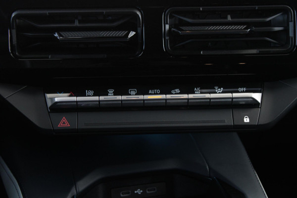 ALPINE A290 GTS 220PK 52 kWh | DEVIALET AUDIO SYSTEM | DRAADLOZE TELEFOONLADER | ELEKTRISCH VERWARMBAAR STUURWIEL | 19" LICHTMETALEN VELGEN "SNOWFLAKE" NOIR BRILLIANT | ALPINE LOGO OP ZIJSCHERMEN | BREMBO REMKLAUWEN "ROUGE RACING" | ALPINE TELEMETRICS PREMIUM | NAPPA LEDEREN BEKLEDING BLUE PROFOND/GRIS EVEE MET ALPINE STIKSELS EN LOGO | MICHELIN PILOT SPORT BANDEN | ALPINE SPORT CHASSIS | GROOTLICHT ASSISTENT | DCC | ADAPTIVE CRUISE CONTROL | PARKEERNSENSOREN VOOR ACHTER EN ZIJKANT | ACHTERUITRIJ CAMERA | HANDSFREE CARD | VERWARMBARE VOORSTOELEN | WARMTEPOMP | NAVIGATIE BY "GOOGLE