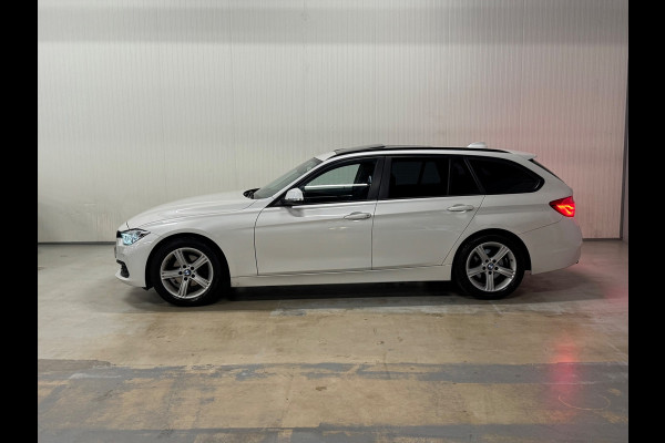 BMW 3 Serie Touring 318i Luxury | SCHUIF/KANTEL | SHADOW LINE | XENON | STOELVERWAMING