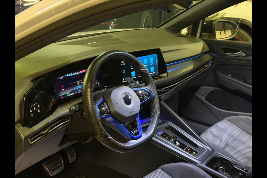 Volkswagen Golf 1.4 eHybrid GTE|PANO|BOMVOL!
