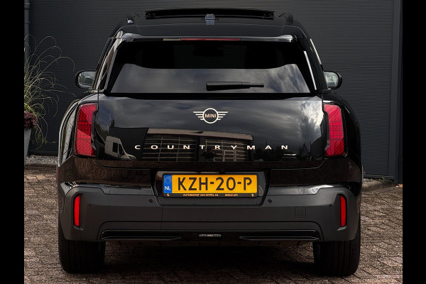 MINI Countryman E Favoured XL 66.5 kWh | 97% SOH | Pano | 360 Camera | Harman / Kardon | HUD | Elek. Achterklep