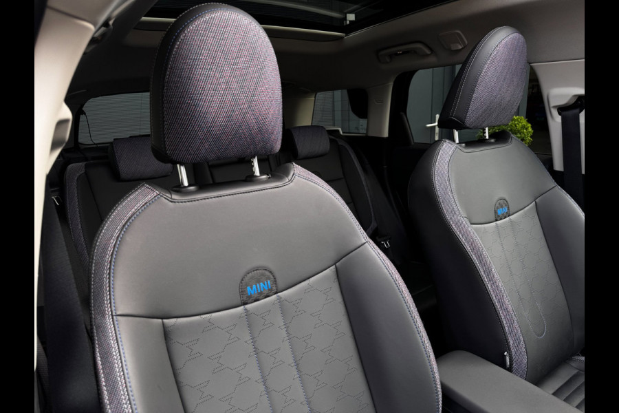 MINI Countryman E Favoured XL 66.5 kWh | 97% SOH | Pano | 360 Camera | Harman / Kardon | HUD | Elek. Achterklep