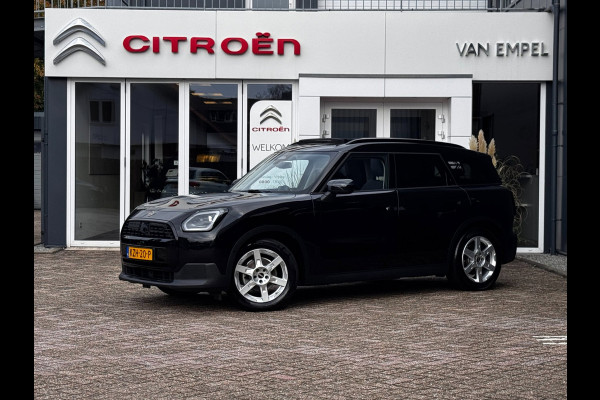 MINI Countryman E Favoured XL 66.5 kWh | 97% SOH | Pano | 360 Camera | Harman / Kardon | HUD | Elek. Achterklep