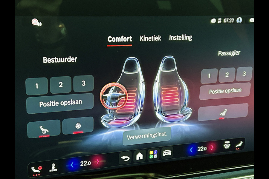 Mercedes-Benz C-Klasse 400 4MATIC Launch Edition 94 kWh | Premium pakket | Winterpakket | Rijassistentiepakket Plus | Sportstoelen pakket | Trekhaak | Panoramisch dak | Sierelementen zwart scheepsdek hout | 20" multispaaks lichtmetalen AMG velgen |