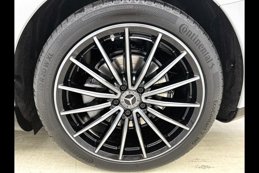 Mercedes-Benz C-Klasse 400 4MATIC Launch Edition 94 kWh | Premium pakket | Winterpakket | Rijassistentiepakket Plus | Sportstoelen pakket | Trekhaak | Panoramisch dak | Sierelementen zwart scheepsdek hout | 20" multispaaks lichtmetalen AMG velgen |