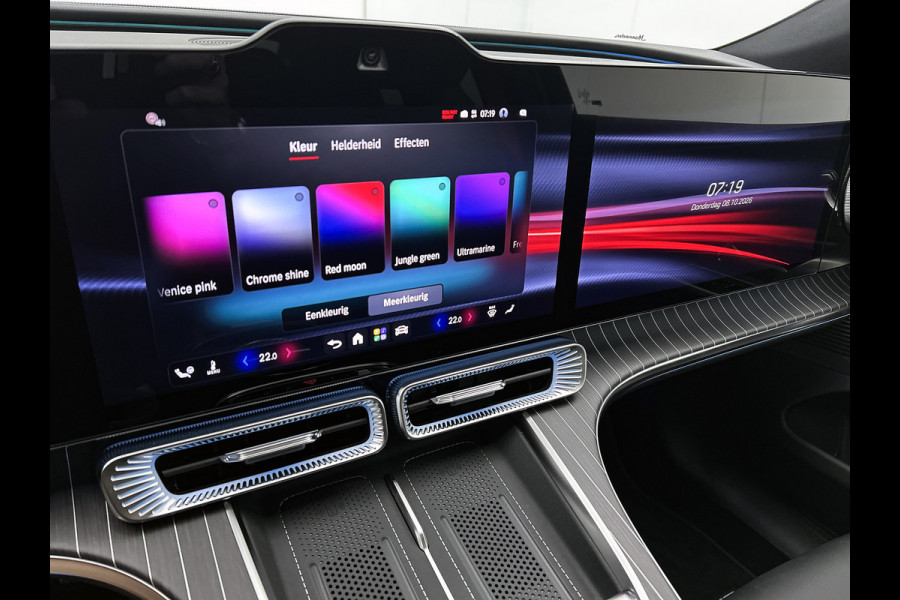 Mercedes-Benz C-Klasse 400 4MATIC Launch Edition 94 kWh | Premium pakket | Winterpakket | Rijassistentiepakket Plus | Sportstoelen pakket | Trekhaak | Panoramisch dak | Sierelementen zwart scheepsdek hout | 20" multispaaks lichtmetalen AMG velgen |