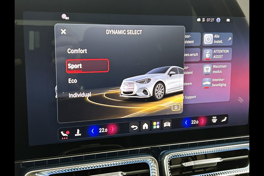Mercedes-Benz C-Klasse 400 4MATIC Launch Edition 94 kWh | Premium pakket | Winterpakket | Rijassistentiepakket Plus | Sportstoelen pakket | Trekhaak | Panoramisch dak | Sierelementen zwart scheepsdek hout | 20" multispaaks lichtmetalen AMG velgen |