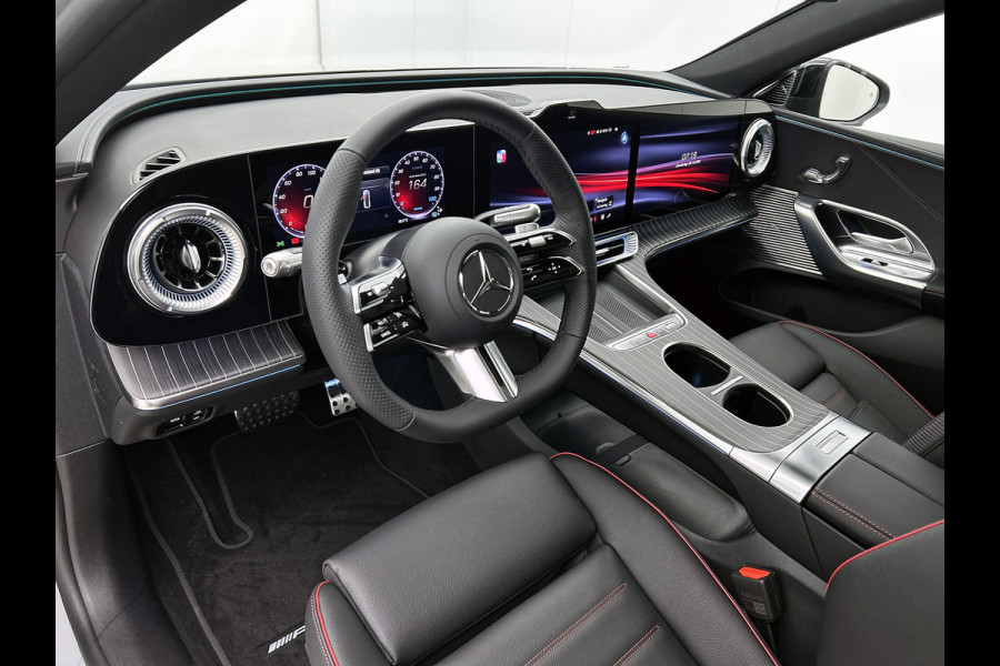 Mercedes-Benz C-Klasse 400 4MATIC Launch Edition 94 kWh | Premium pakket | Winterpakket | Rijassistentiepakket Plus | Sportstoelen pakket | Trekhaak | Panoramisch dak | Sierelementen zwart scheepsdek hout | 20" multispaaks lichtmetalen AMG velgen |