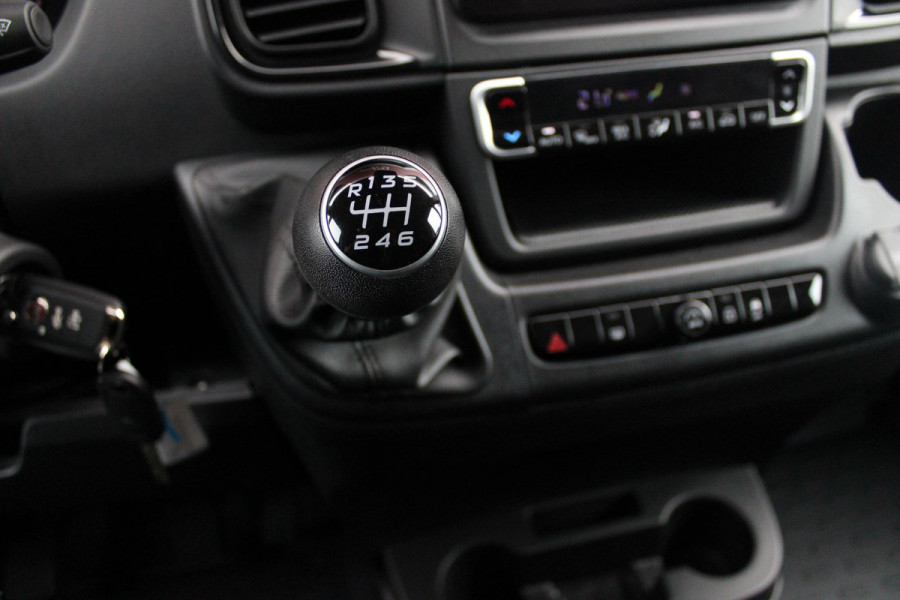 Fiat Ducato 33 2.2 MultiJet 140PK L3H2 | NIEUWE BUS! BPM VRIJ! | ACHTERUITRIJ CAMERA | APPLE CARPLAY/ANDROID AUTO | 3-ZITS | CRUISE CONTROL | CLIMATE CONTROL | DAB+ RADIO | DIGITALE COCKPIT |