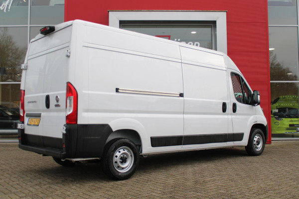 Fiat Ducato 33 2.2 MultiJet 140PK L3H2 | NIEUWE BUS! BPM VRIJ! | ACHTERUITRIJ CAMERA | APPLE CARPLAY/ANDROID AUTO | 3-ZITS | CRUISE CONTROL | CLIMATE CONTROL | DAB+ RADIO | DIGITALE COCKPIT |