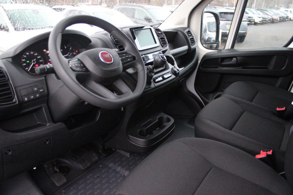 Fiat Ducato 33 2.2 MultiJet 140PK L3H2 | NIEUWE BUS! BPM VRIJ! | ACHTERUITRIJ CAMERA | APPLE CARPLAY/ANDROID AUTO | 3-ZITS | CRUISE CONTROL | CLIMATE CONTROL | DAB+ RADIO | DIGITALE COCKPIT |