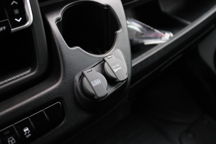 Fiat Ducato 33 2.2 MultiJet 140PK L3H2 | NIEUWE BUS! BPM VRIJ! | ACHTERUITRIJ CAMERA | APPLE CARPLAY/ANDROID AUTO | 3-ZITS | CRUISE CONTROL | CLIMATE CONTROL | DAB+ RADIO | DIGITALE COCKPIT |