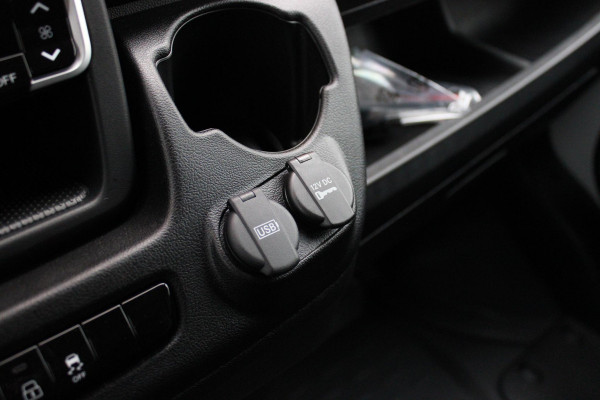 Fiat Ducato 33 2.2 MultiJet 140PK L3H2 | NIEUWE BUS! BPM VRIJ! | ACHTERUITRIJ CAMERA | APPLE CARPLAY/ANDROID AUTO | 3-ZITS | CRUISE CONTROL | CLIMATE CONTROL | DAB+ RADIO | DIGITALE COCKPIT |
