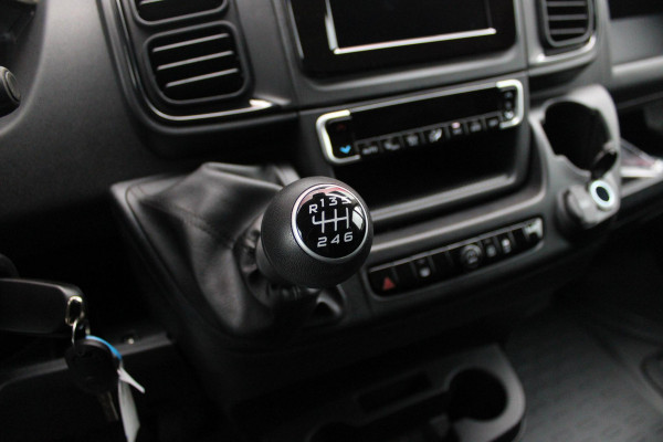 Fiat Ducato 33 2.2 MultiJet 140PK L3H2 | NIEUWE BUS! BPM VRIJ! | ACHTERUITRIJ CAMERA | APPLE CARPLAY/ANDROID AUTO | 3-ZITS | CRUISE CONTROL | CLIMATE CONTROL | DAB+ RADIO | DIGITALE COCKPIT |
