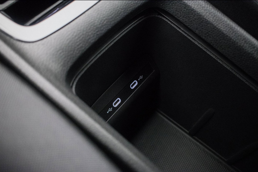 Volkswagen ID.3 Life 58 kWh 204PK SOH 94% NL-auto [ Stoel- Stuurverwarming Adaptive Cruise Control IQ-Drive Carplay ]