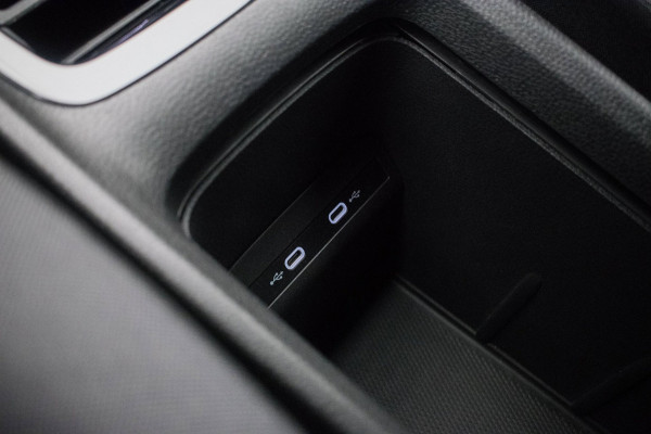 Volkswagen ID.3 Life 58 kWh 204PK SOH 94% NL-auto [ Stoel- Stuurverwarming Adaptive Cruise Control IQ-Drive Carplay ]