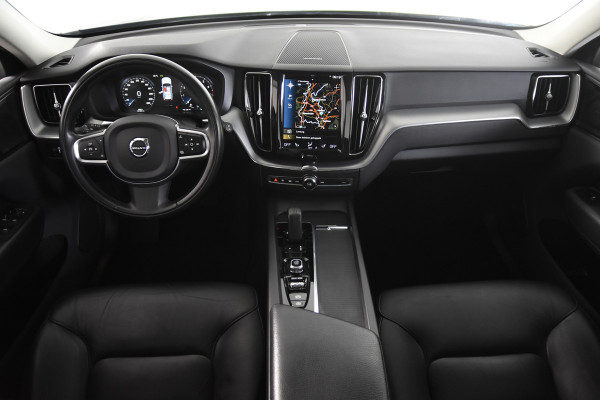Volvo XC60 2.0 B4 Momentum *1ste Eigenaar*Leer*Panoramadak*Trekhaak*