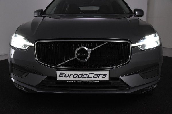 Volvo XC60 2.0 B4 Momentum *1ste Eigenaar*Leer*Panoramadak*Trekhaak*