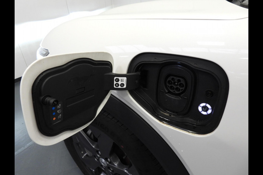 Ford Mustang Mach-E RWD 75 kWh LEER/NAVI/360CAM/LED/B&O/18"LMV!