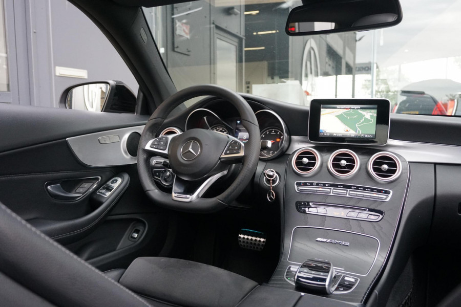 Mercedes-Benz C-Klasse Coupé 250 AMG-line 211PK + PANORAMA / CAMERA / STOELVERWARMING