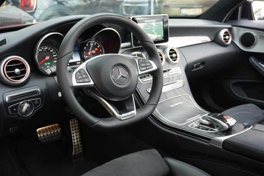Mercedes-Benz C-Klasse Coupé 250 AMG-line 211PK + PANORAMA / CAMERA / STOELVERWARMING