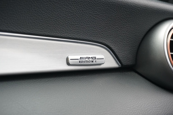 Mercedes-Benz C-Klasse Coupé 250 AMG-line 211PK + PANORAMA / CAMERA / STOELVERWARMING