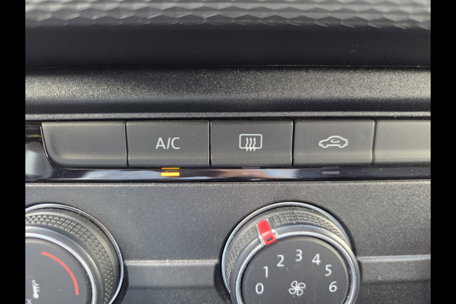 Volkswagen Transporter Automaat 2.0 TDI L2 Highline Navi Airco Achteruitrijcamera
