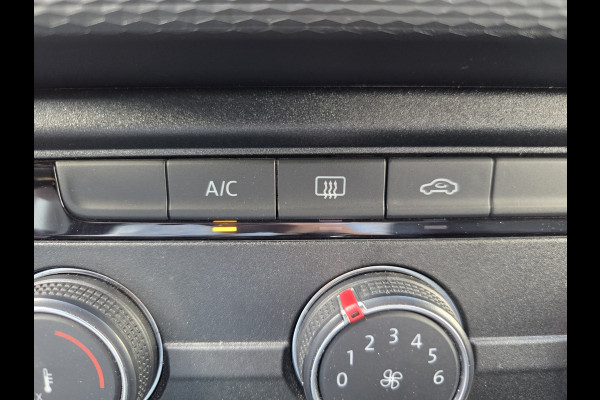 Volkswagen Transporter Automaat 2.0 TDI L2 Highline Navi Airco Achteruitrijcamera