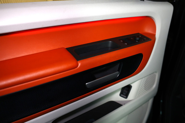 Volkswagen ID. Buzz 1st Max 77kWh BTW | Elek. Deuren | Leder | 360° | Trekhaak