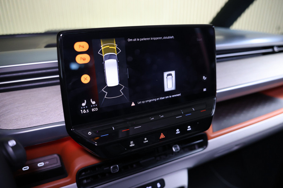 Volkswagen ID. Buzz 1st Max 77kWh BTW | Elek. Deuren | Leder | 360° | Trekhaak
